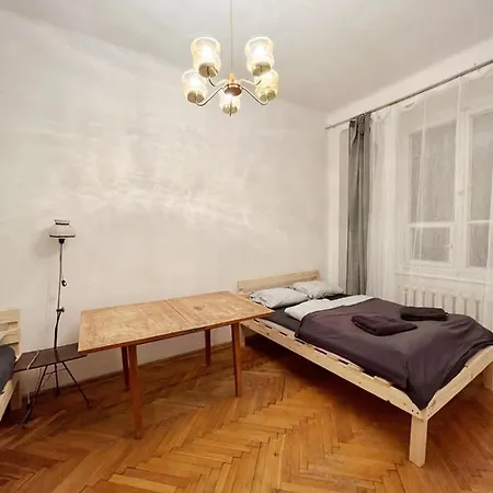 Cozy In Cracow Apartment
